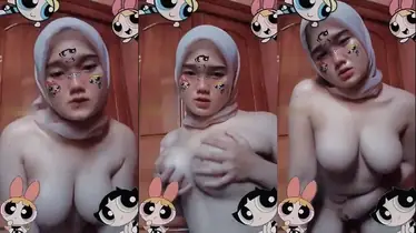ABG Jilbab Minta Diretas Lembut Area Dadanya